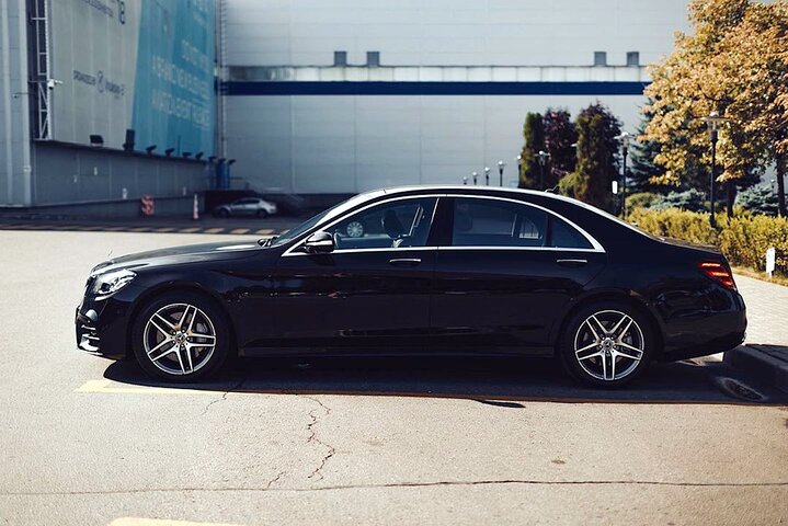Stress-Free Phuket Airport Transfer: Arrive in Style and Comfort