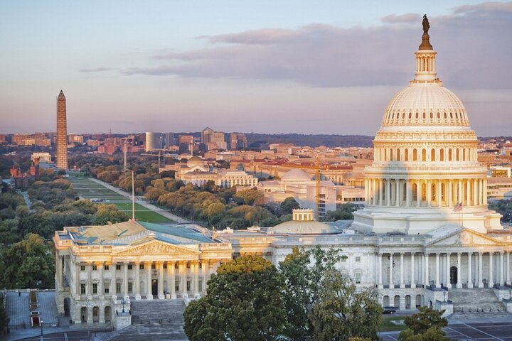Unveiling American History: A whirlwind Day Trip to Washington D.C. from NYC