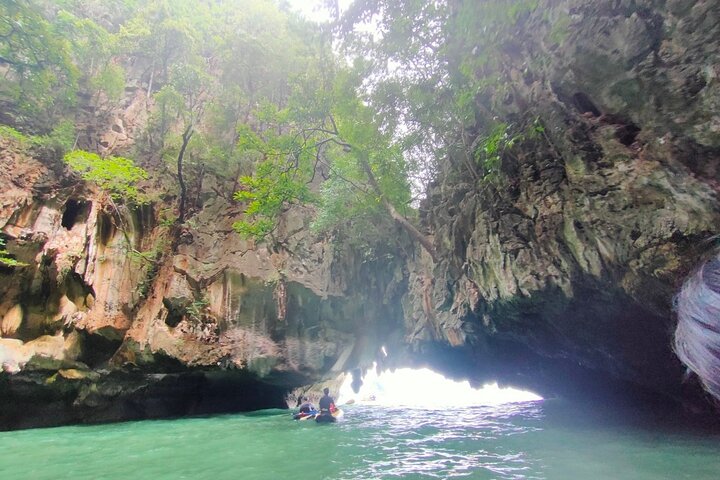 Unforgettable Phuket: Design Your Dream Speedboat Adventure