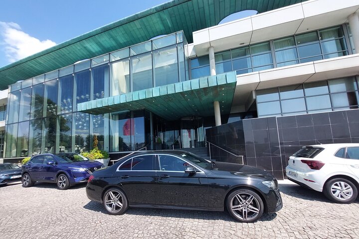 Luxury Transfer: Galway to Killarney with DM Executive Line
