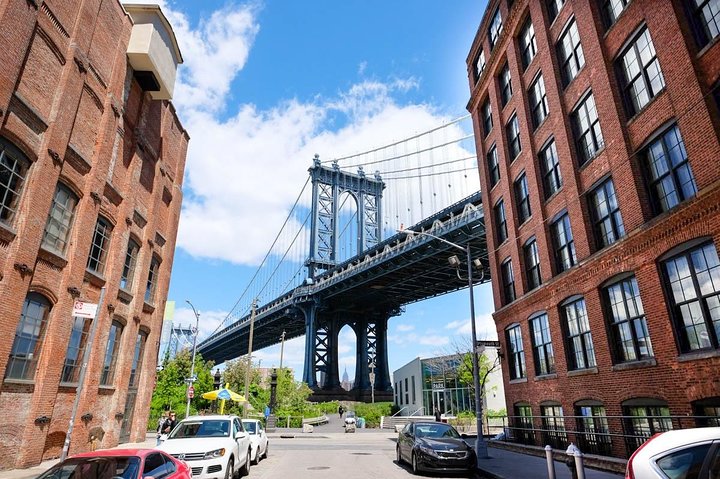 Brooklyn's Best: French-Guided Bridge & Neighborhood Tour!