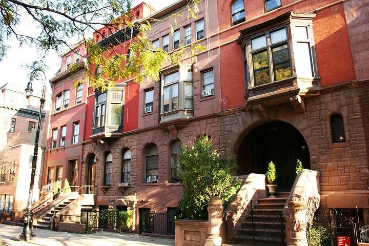 Harlem's Historic Charm: A Walking Tour of Mount Morris Park
