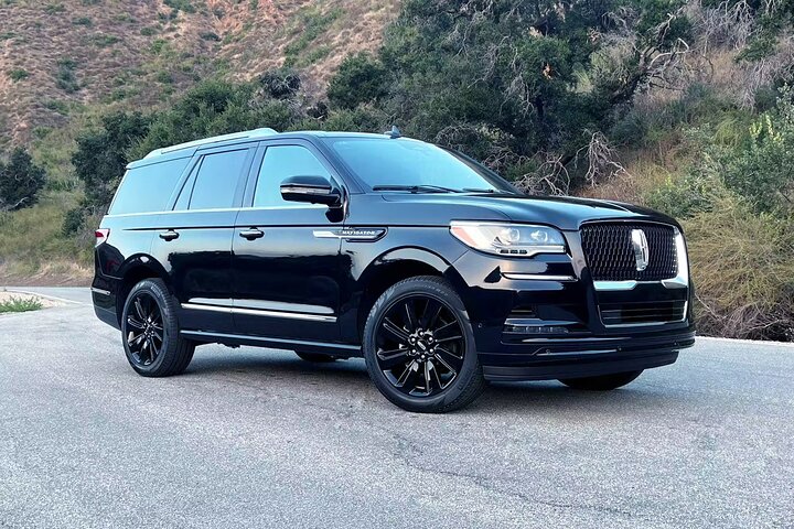 Stress-Free Philadelphia Airport Transfer: Private SUV Service