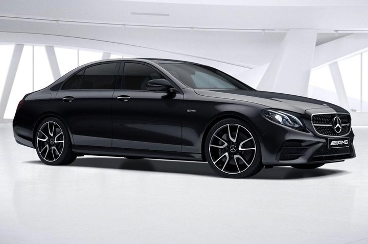 Arrive in Style: Phuket Airport Transfer in a Luxurious Business Car