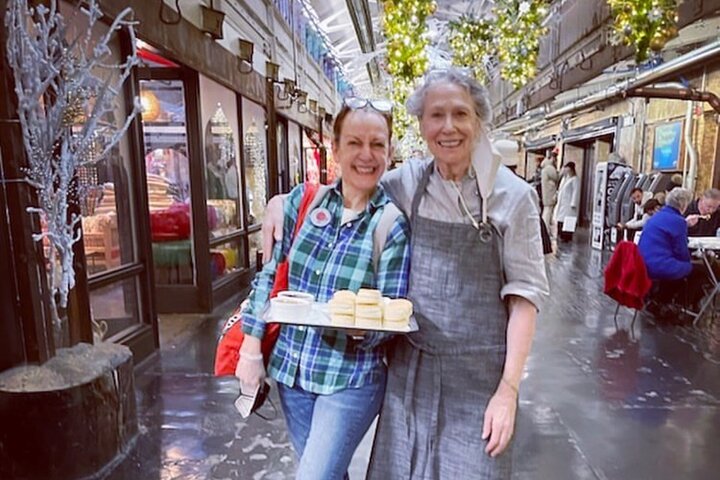 Chelsea Market Culinary Adventure: A Foodie's Delight & High Line Stroll