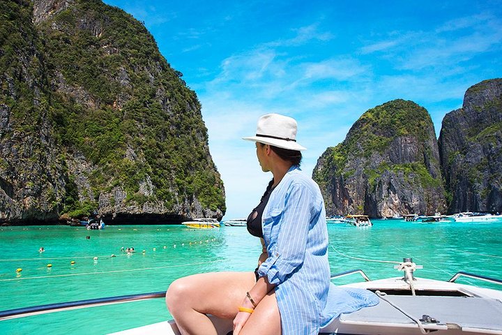 Explore Phi Phi Islands: A Speedboat Adventure from Krabi