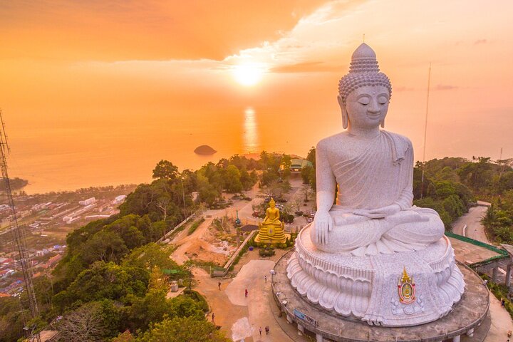 Phuket's Allure: City Tour, Batik Art, and Sunset Spectacle!