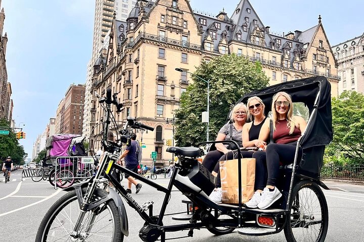 Central Park Pedicab Tour: Uncover NYC's Oasis in Style!