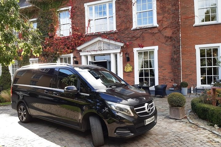 Luxury Cork to Dublin Airport Transfer: Arrive in Style