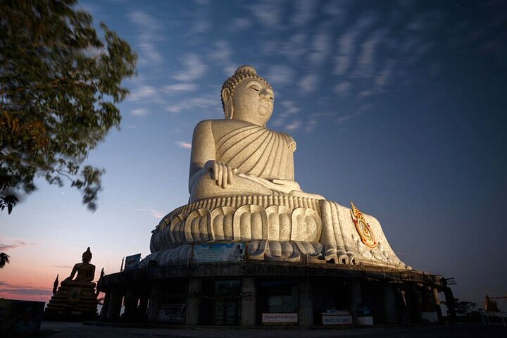 Explore Phuket's Iconic Sights: A Cultural & Scenic City Tour