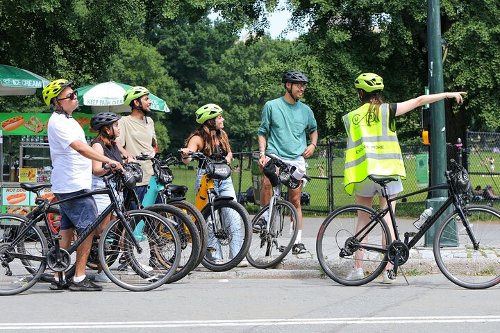 Central Park Bike Adventure: Discover NYC's Oasis on Two Wheels