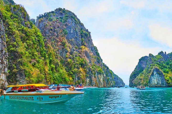 Sunset Chaser: Phi Phi & Bamboo Island Speed Catamaran Adventure