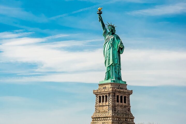 Unveiling Liberty: A Personalized Journey to Lady Liberty & Ellis Island