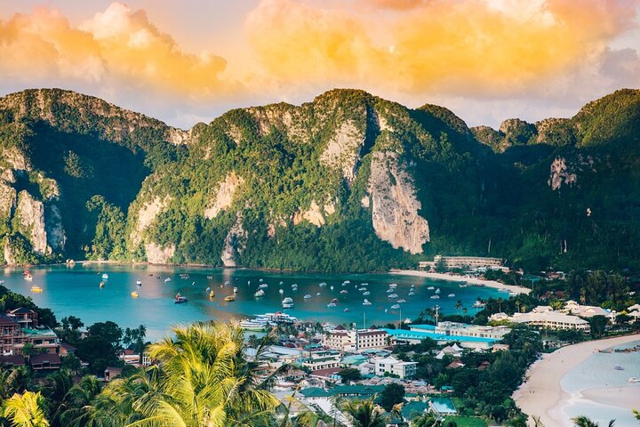 Discover Paradise: Early Bird Phi Phi Islands Speedboat Adventure from Khao Lak