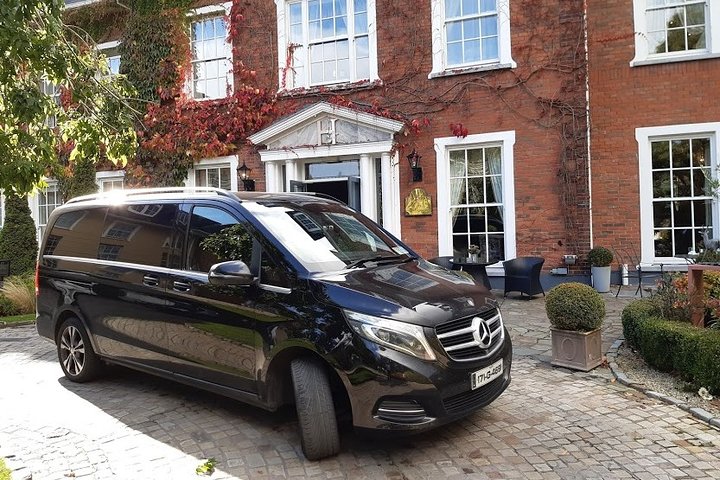 Effortless Elegance: Private Chauffeur from Hayfield Manor to Shannon Airport