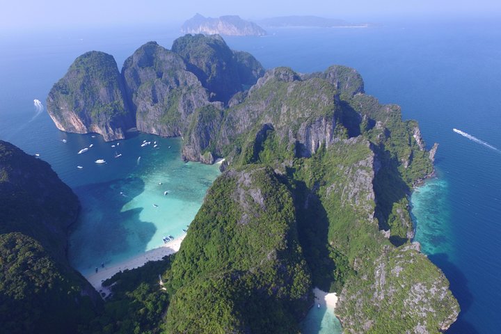 Unforgettable Sunset: Private Phi Phi & 4 Islands Speedboat Tour from Krabi