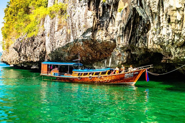 Discover Ko Lanta's Hidden Gems: A Private 4 Islands Longtail Boat Adventure