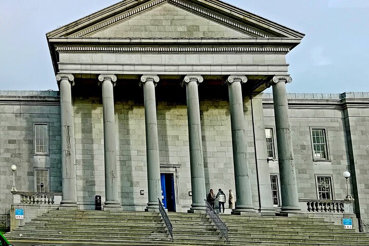 Unearth Ennis's Soul: A Guided Walking Tour Through History!