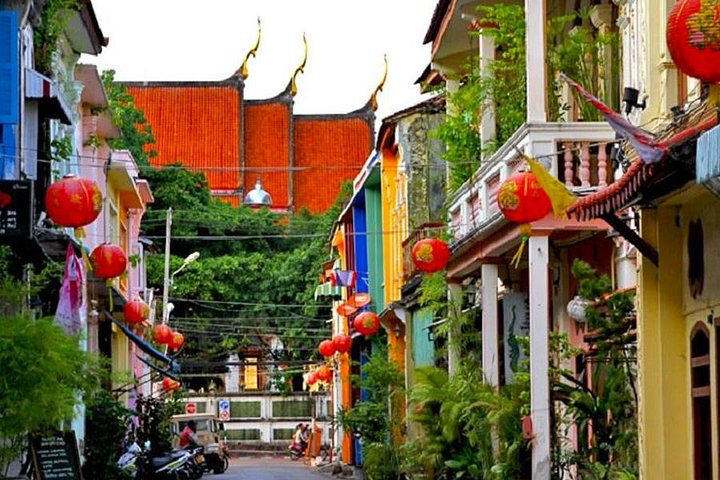 Discover Phuket's Gems: A Captivating City & Sightseeing Tour
