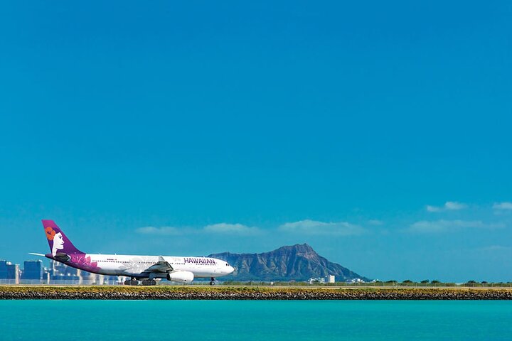 Stress-Free Honolulu Arrival: Private Airport Transfer to Waikiki