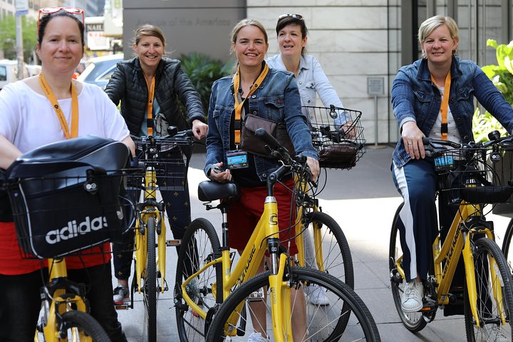 Central Park Bike Tour: Entdecke New Yorks grüne Oase auf zwei Rädern!
