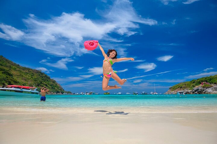 Phuket's Coral Island Escape: Speedboat, Snorkeling & Beach Bliss