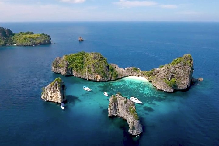 Island Hopping Extravaganza: Explore Rok & Haa Islands by Speedboat!