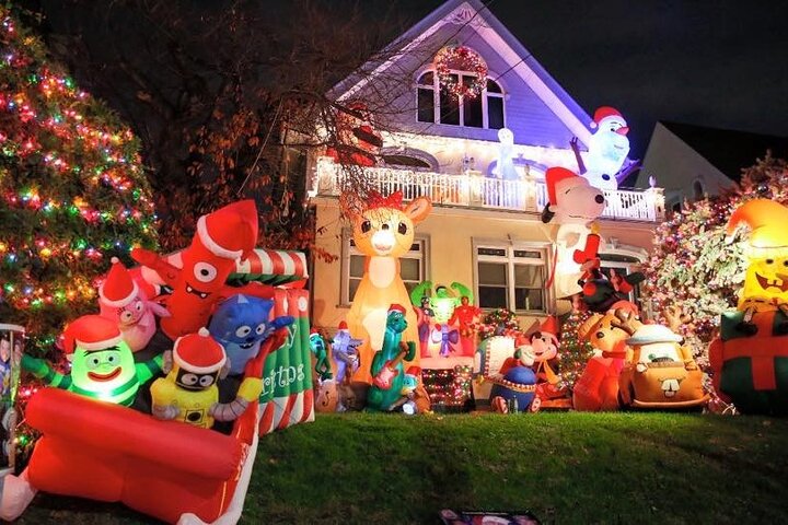 Dyker Heights Christmas Lights: A Dazzling Holiday Spectacle