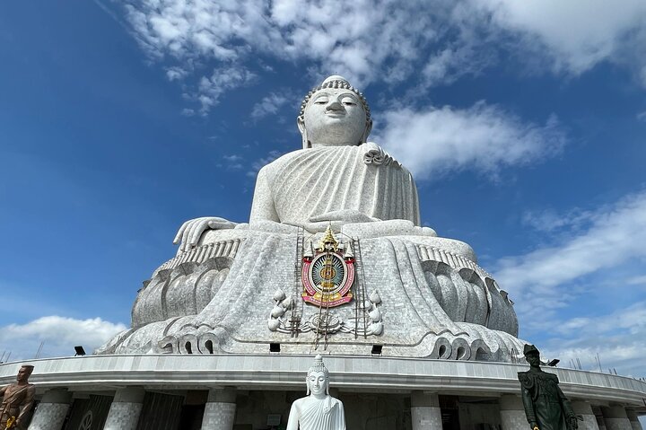 Unveiling Phuket: A Cultural & Culinary Landmark Tour