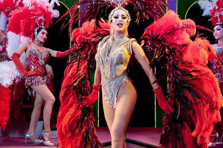 Experience Phuket's Dazzling Simon Cabaret Show: A Night of Glamour!