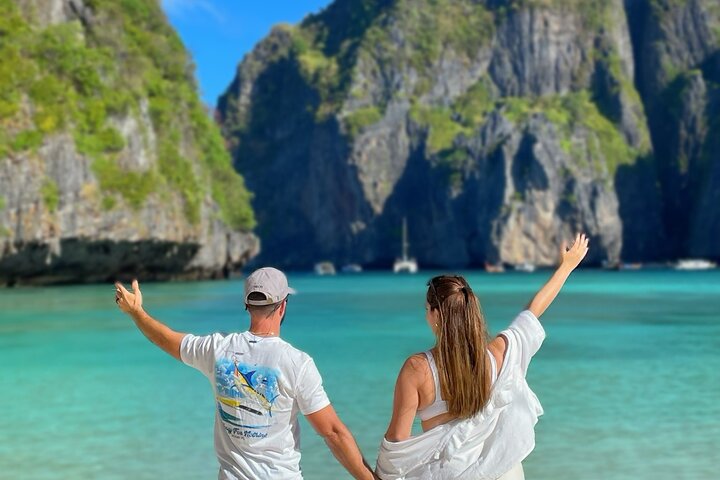Beat the Crowds: Early Bird Phi Phi & 4 Islands Speedboat Adventure